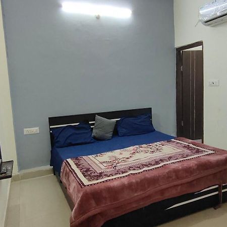 Shri Jee Dham Near Prem Mandir Hotel Vrindavan Luaran gambar